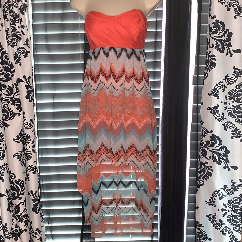 New small high-low dress, strapless